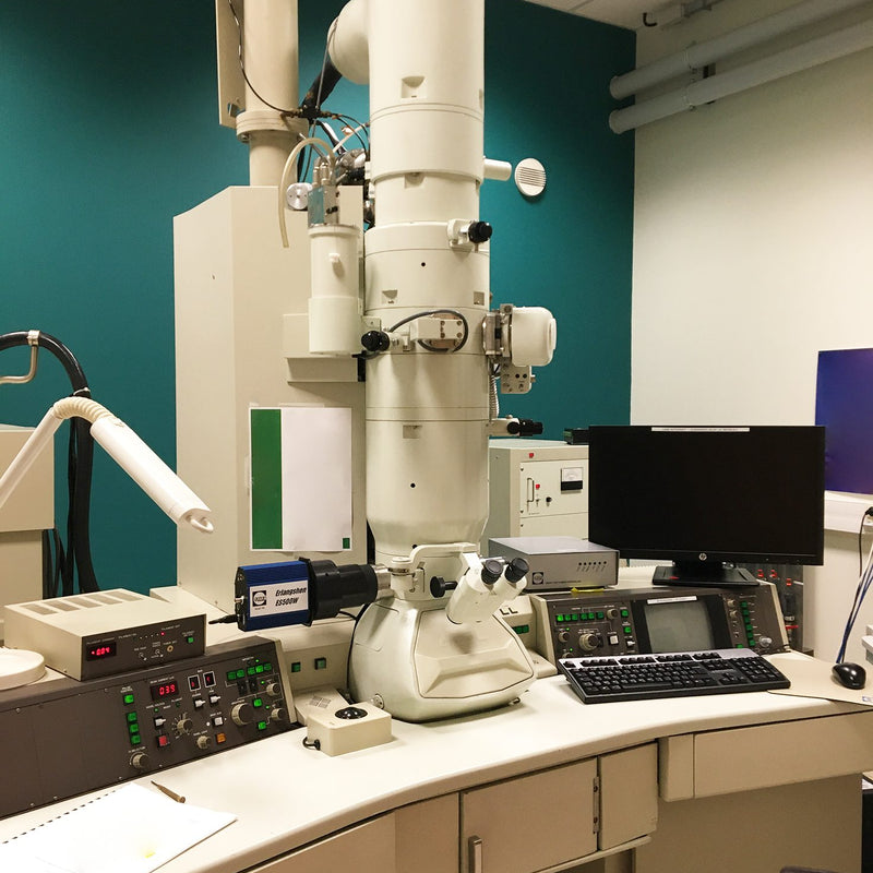 Jeol JEM 2010 Electron Microscope