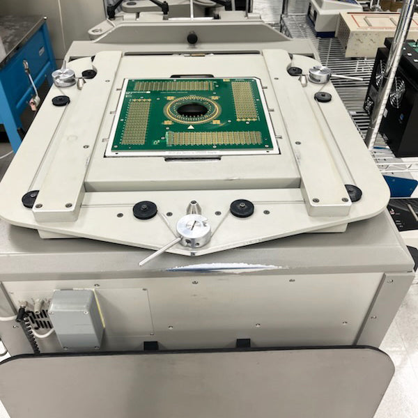Advantest 83000 F 330 T Tester