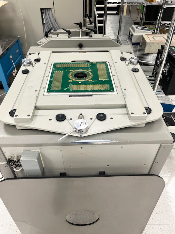 Advantest 83000 F 330 T Tester