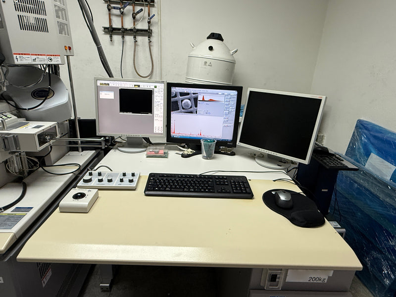 Hitachi SU 70 SEM (Scanning Electron Microscope)