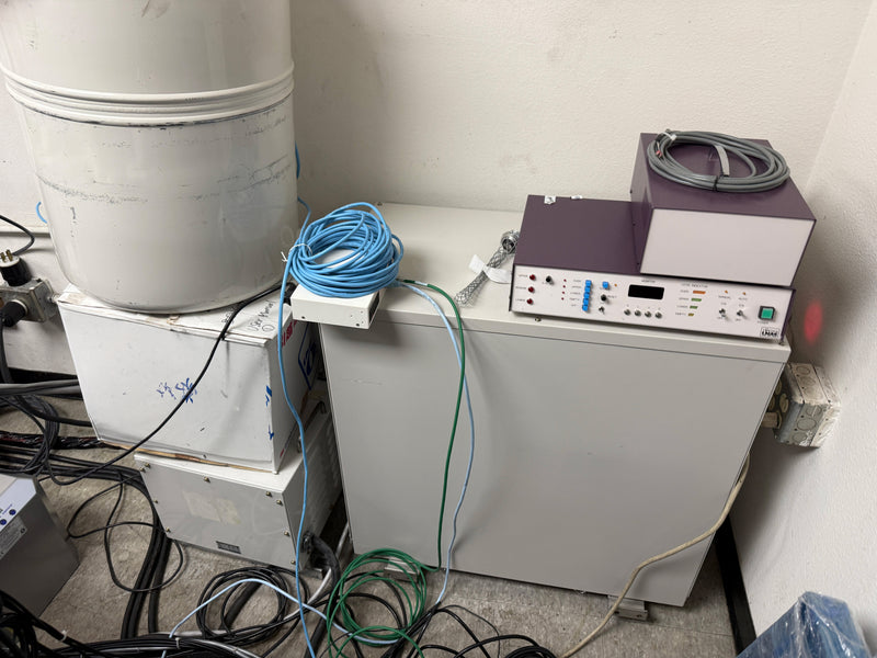 Hitachi SU 70 SEM (Scanning Electron Microscope)