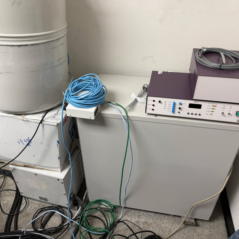 Hitachi SU 70 SEM (Scanning Electron Microscope)