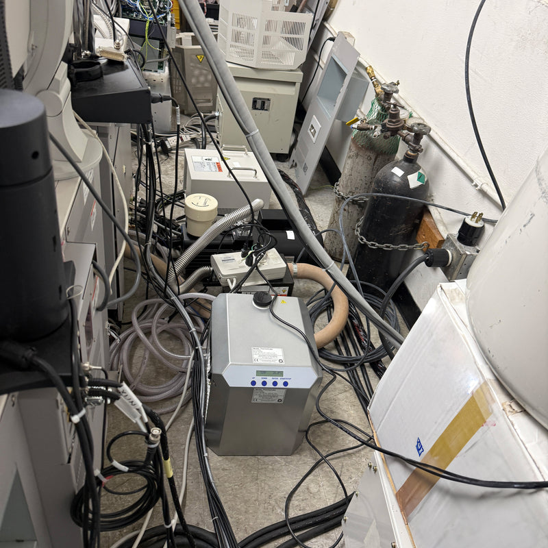 Hitachi SU 70 SEM (Scanning Electron Microscope)