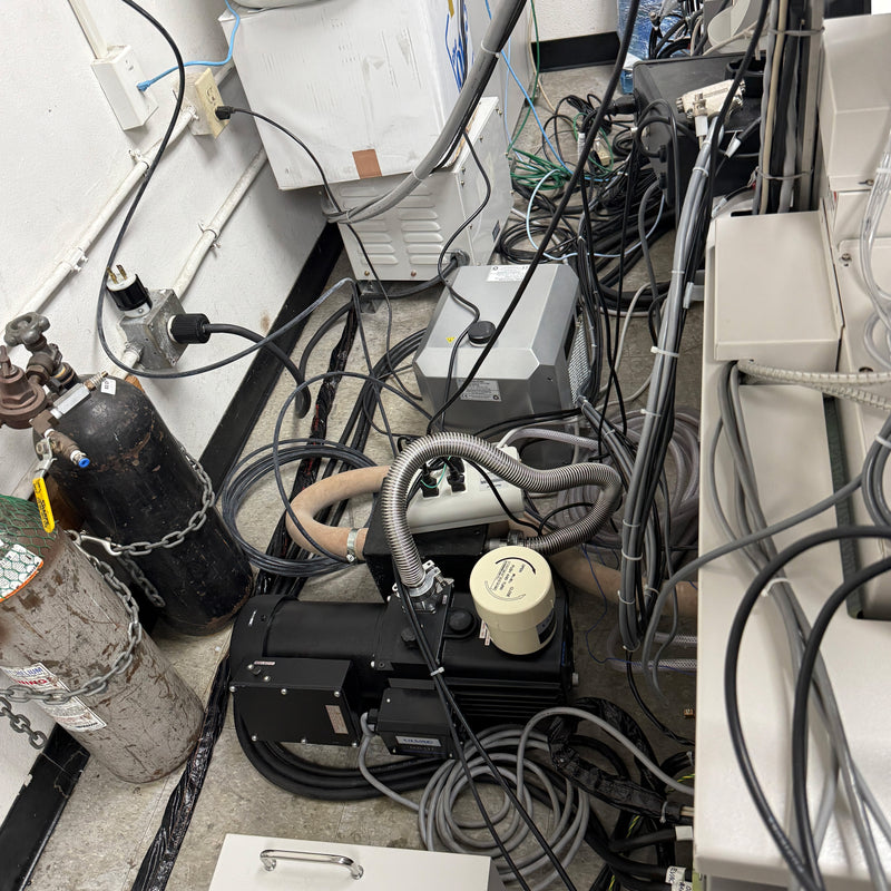 Hitachi SU 70 SEM (Scanning Electron Microscope)