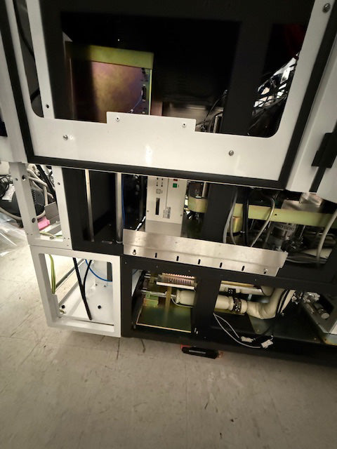 Hitachi S 9300 CD-SEM (Critical Dimension Scanning Electron Microscope)