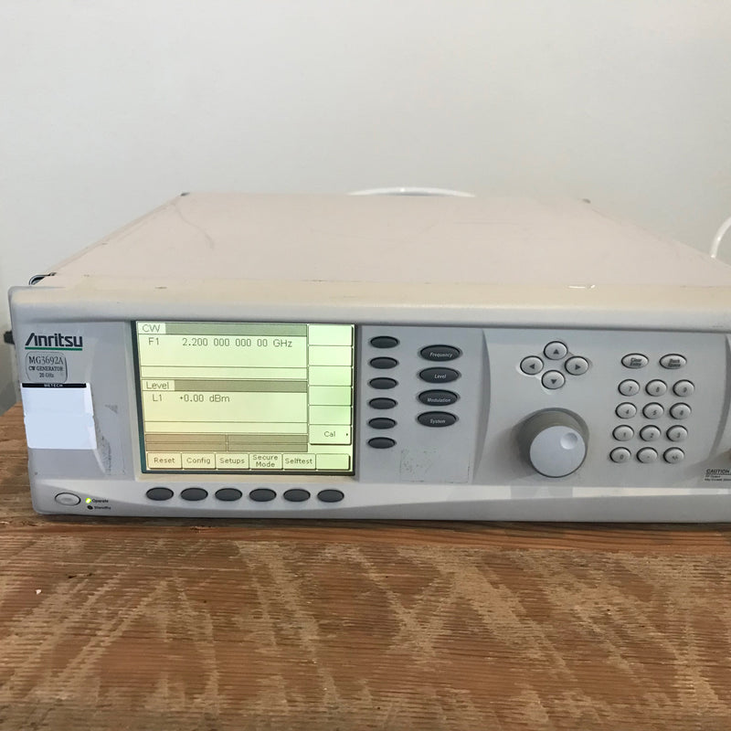 Anritsu MG 3692 A Analog Signal Generator