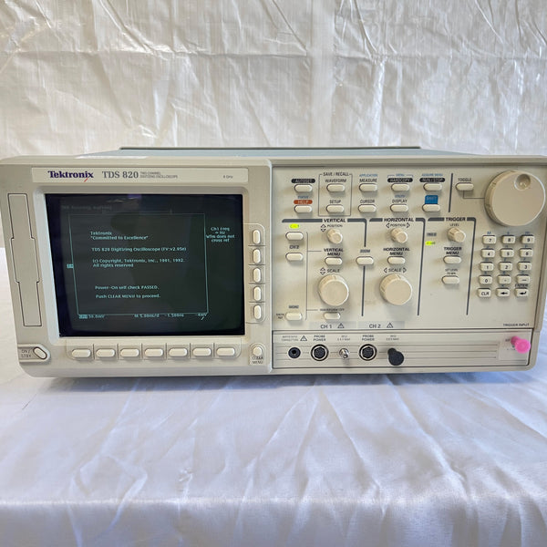 Tektronix TDS 820 Digital Oscilloscope