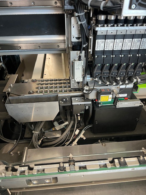 Juki KE 2080 L Pick and Place