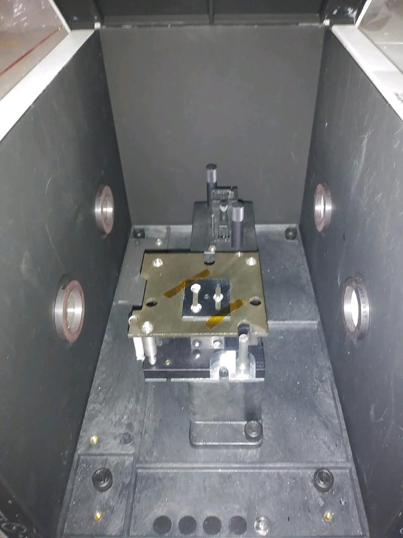Perkin Elmer Lambda 900 UV-VIS-NIR Spectrometer (Ultraviolet-Visible-Near-Infrared)