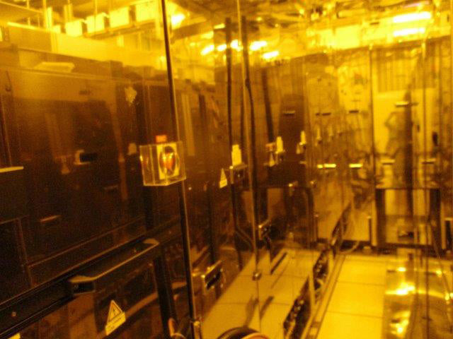 Tel Clean Track Act 12 Coater / Developer