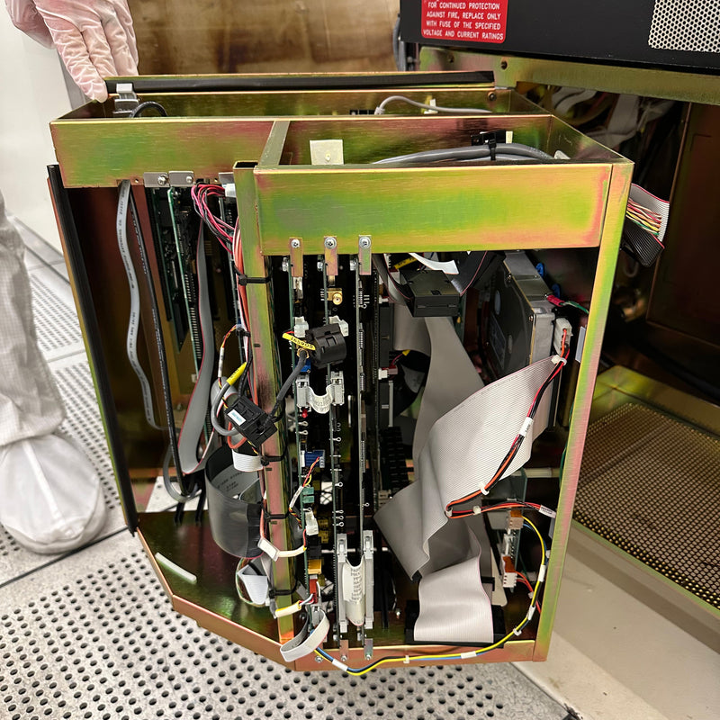 KLA Surfscan 6420 Particle Defect System