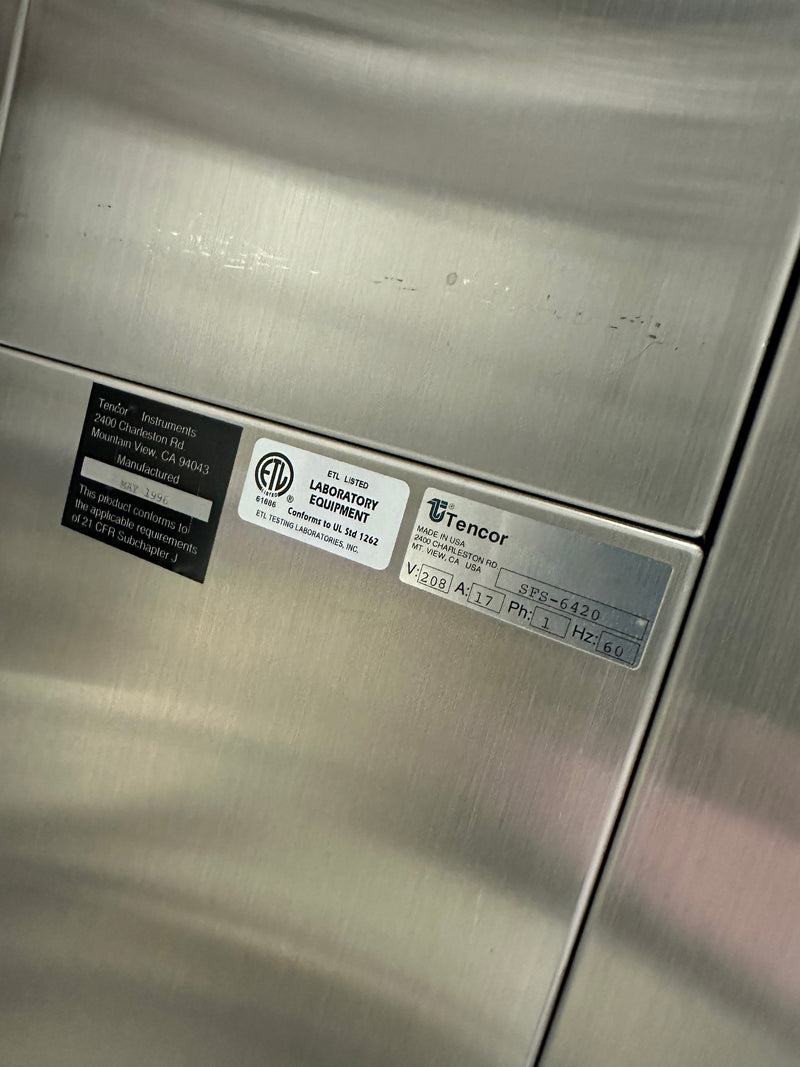 KLA Surfscan 6420 Particle Defect System