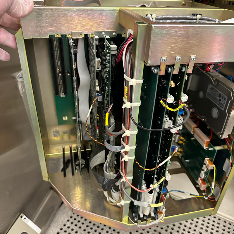 KLA Surfscan 6420 Particle Defect System