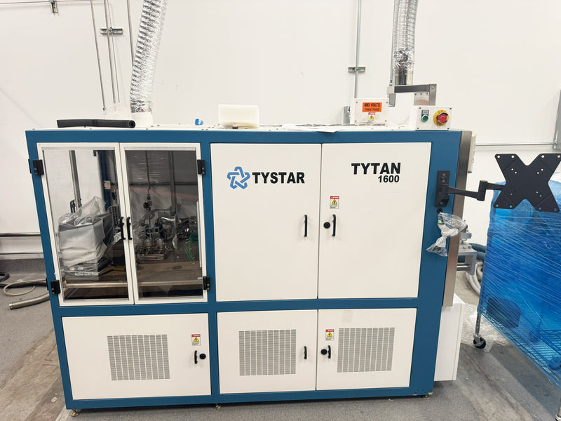 Tystar Tytan 1600 LPCVD (Low Pressure Chemical Vapor Deposition)