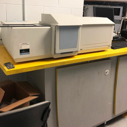 Perkin Elmer Lambda 900 UV-VIS-NIR Spectrometer (Ultraviolet-Visible-Near-Infrared)