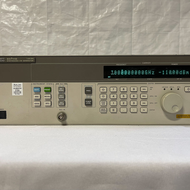 Keysight / Agilent 83711 B Synthesized CW Generator