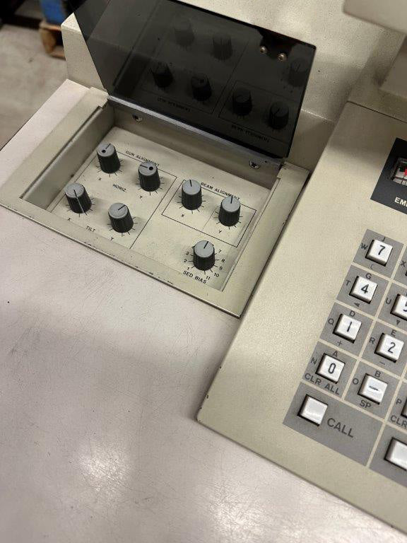 Hitachi S 570 SEM (Scanning Electron Microscope)