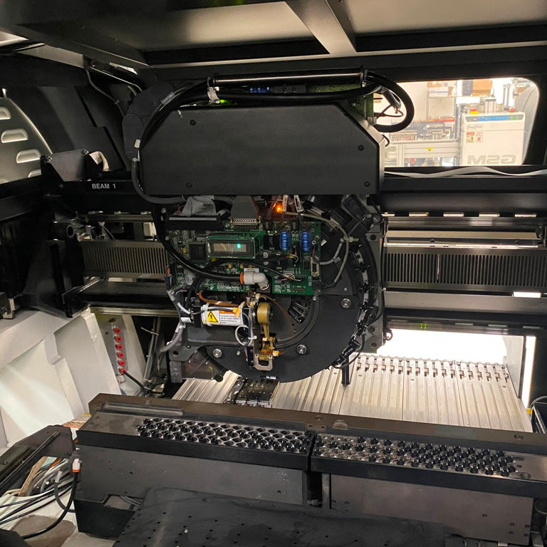Universal Genesis GC-60 D 4990 C Pick and Place