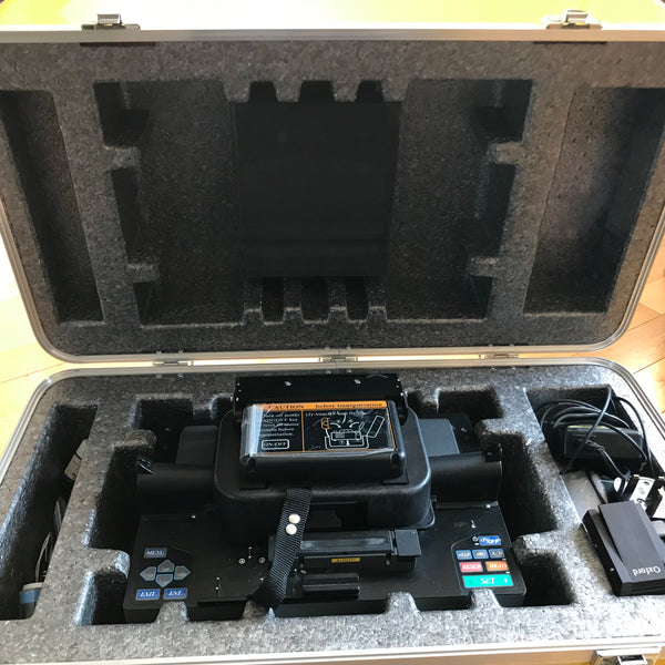 Fujikura ARC Fusion FSM 40 PM Splicer