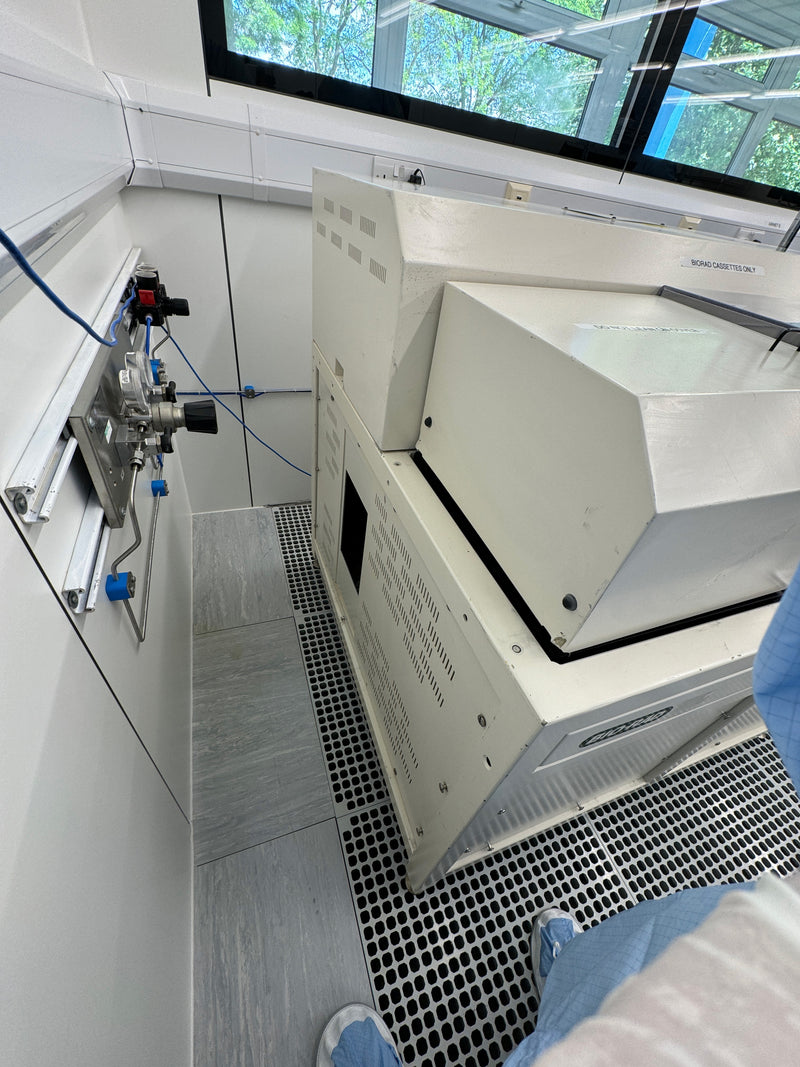 Accent Optical / Biorad QS 2200 A Spectrometer
