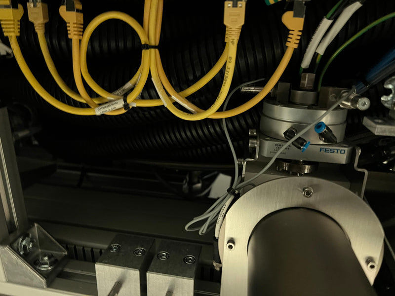 EVG 150 Coater / Developer