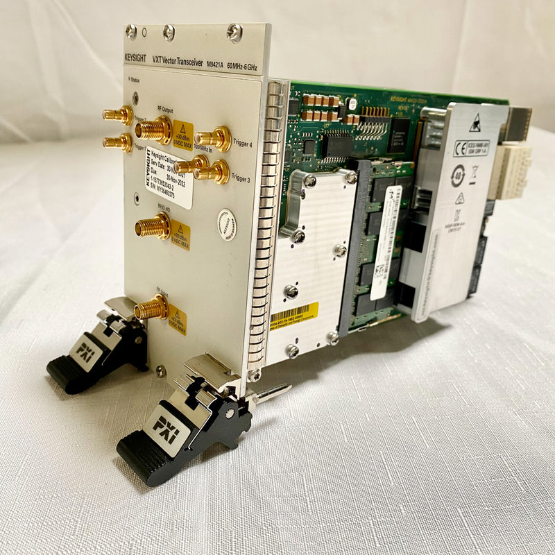 Keysight / Agilent M 9421 A VXT Vector Transceiver