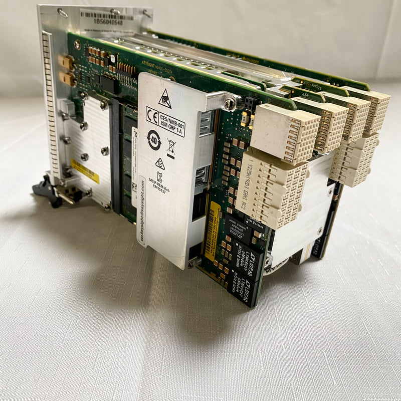 Keysight / Agilent M 9421 A VXT Vector Transceiver