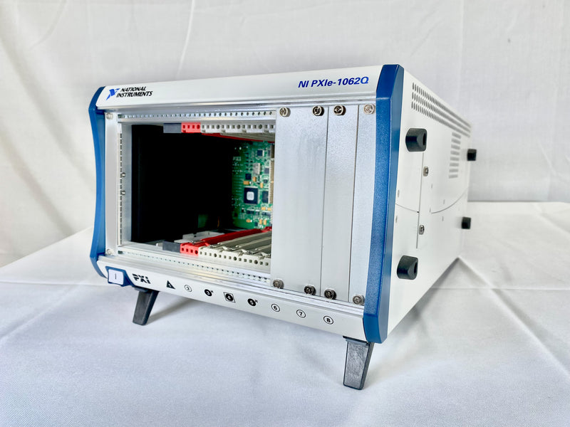 National Instruments NI PXIe-1062 Q Express Chassis