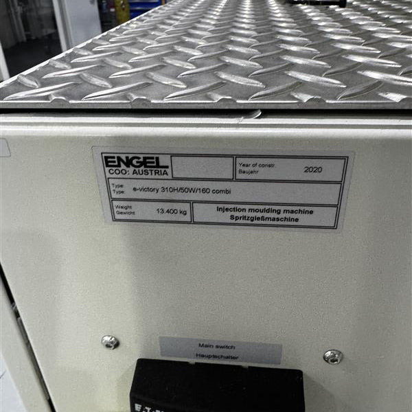 Engel e Victory 310 H / 160 Injection Molding Machine