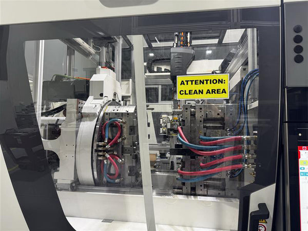 Engel e Victory 310 H / 160 Injection Molding Machine