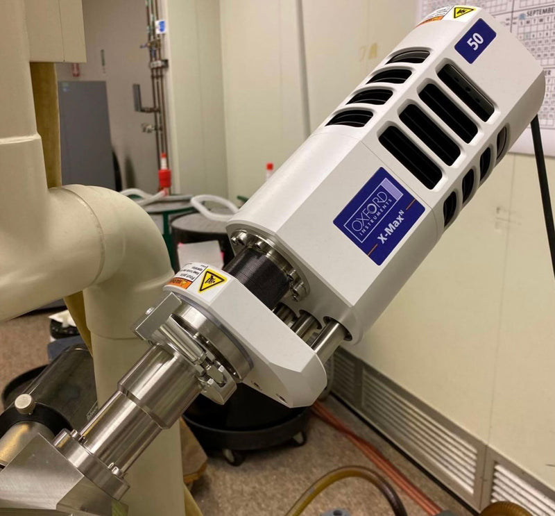 Amray 3200 S SEM (Scanning Electron Microscope)