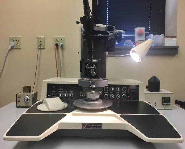 K&S 4129 Manual Wedge Bonder