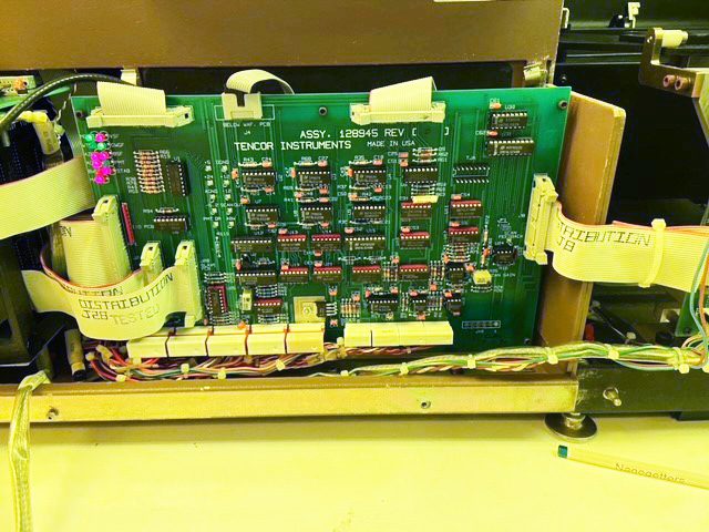 KLA Surfscan 5500 Particle Defect System