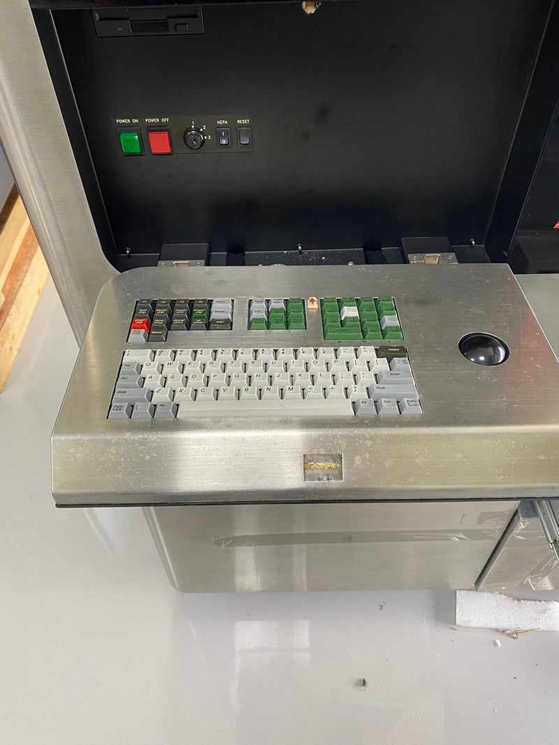 KLA Surfscan 7700 Particle Defect System