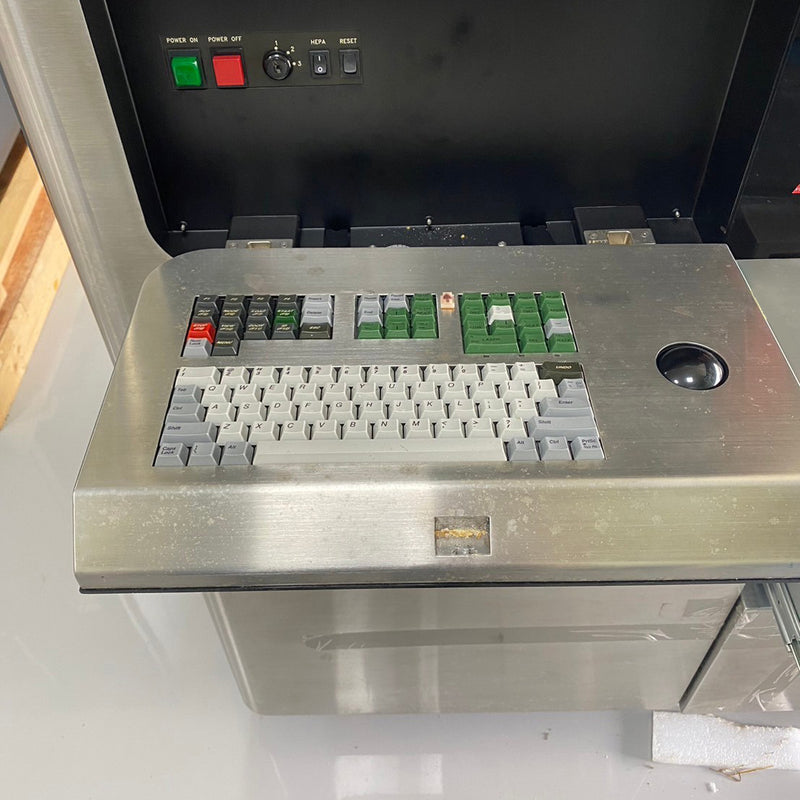 KLA Surfscan 7700 Particle Defect System