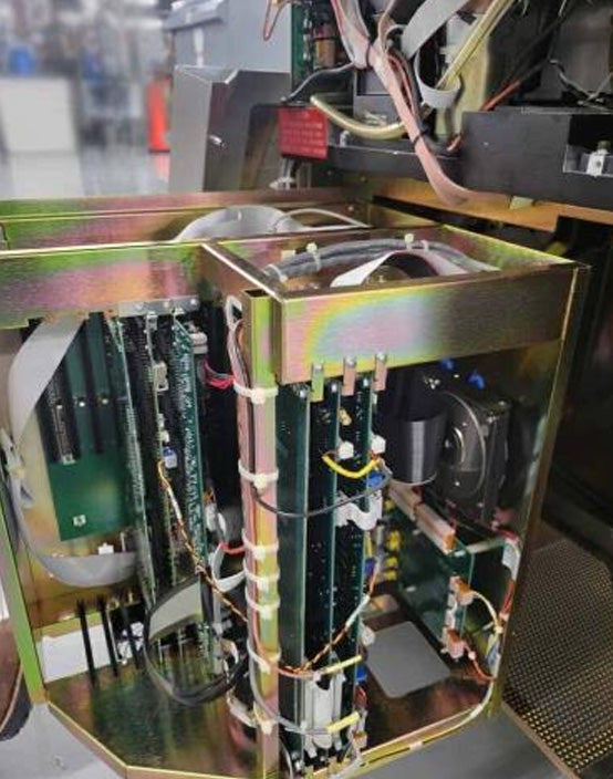 KLA Surfscan 6220 Particle Defect System