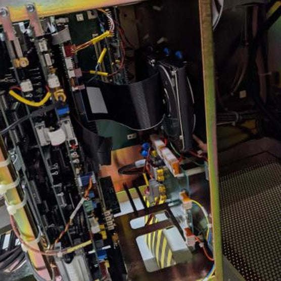 KLA Surfscan 6220 Particle Defect System