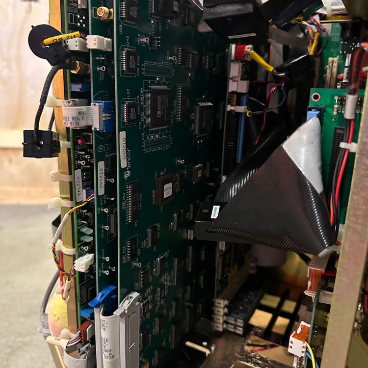 KLA Surfscan 6420 Particle Defect System