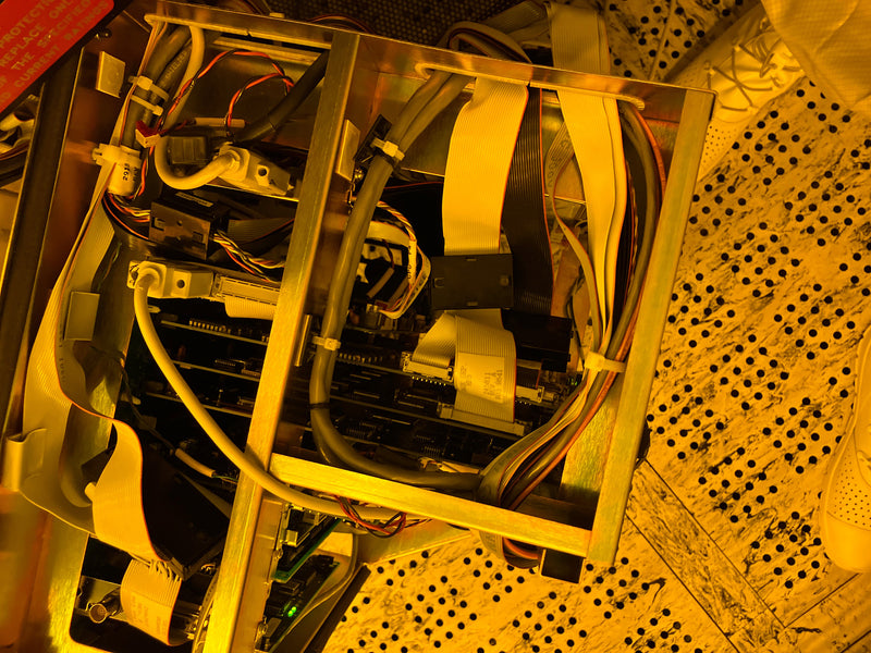 KLA Surfscan 6420 Particle Defect System