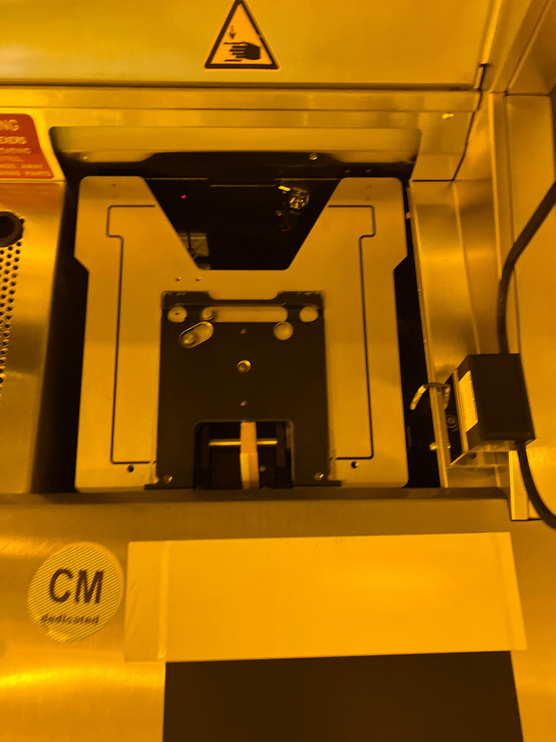 KLA Surfscan 6420 Particle Defect System
