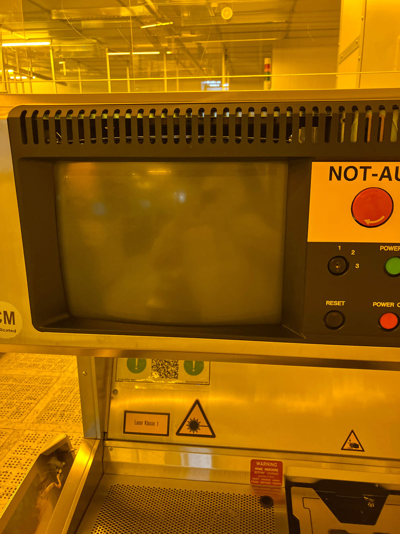 KLA Surfscan 6420 Particle Defect System