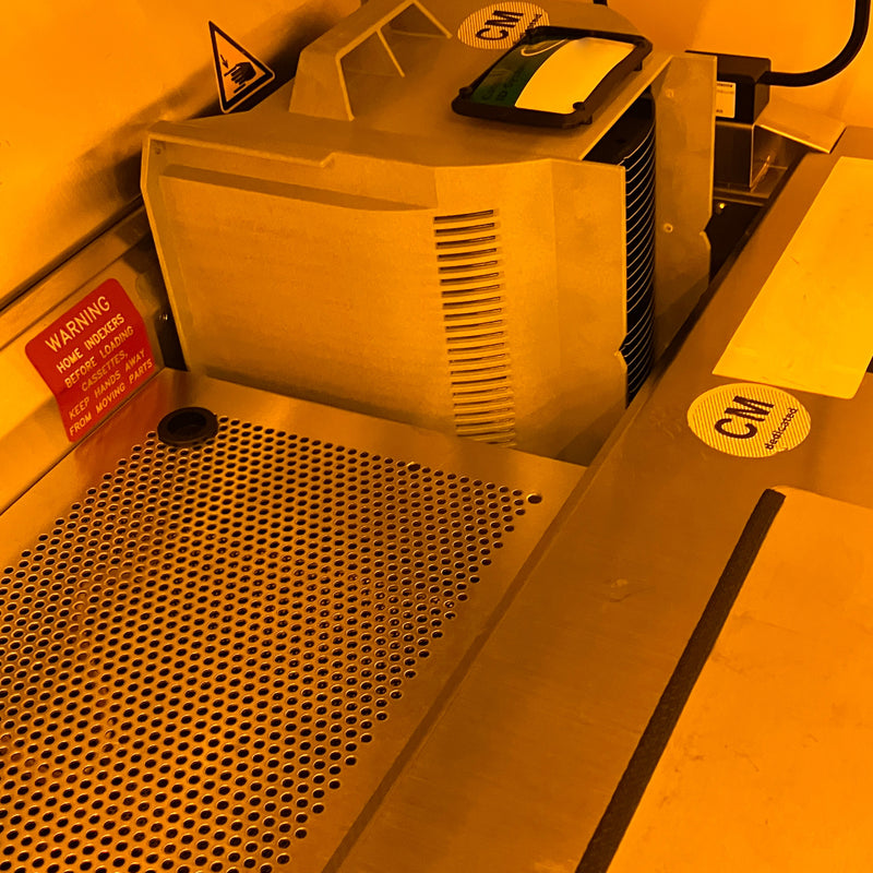 KLA Surfscan 6420 Particle Defect System