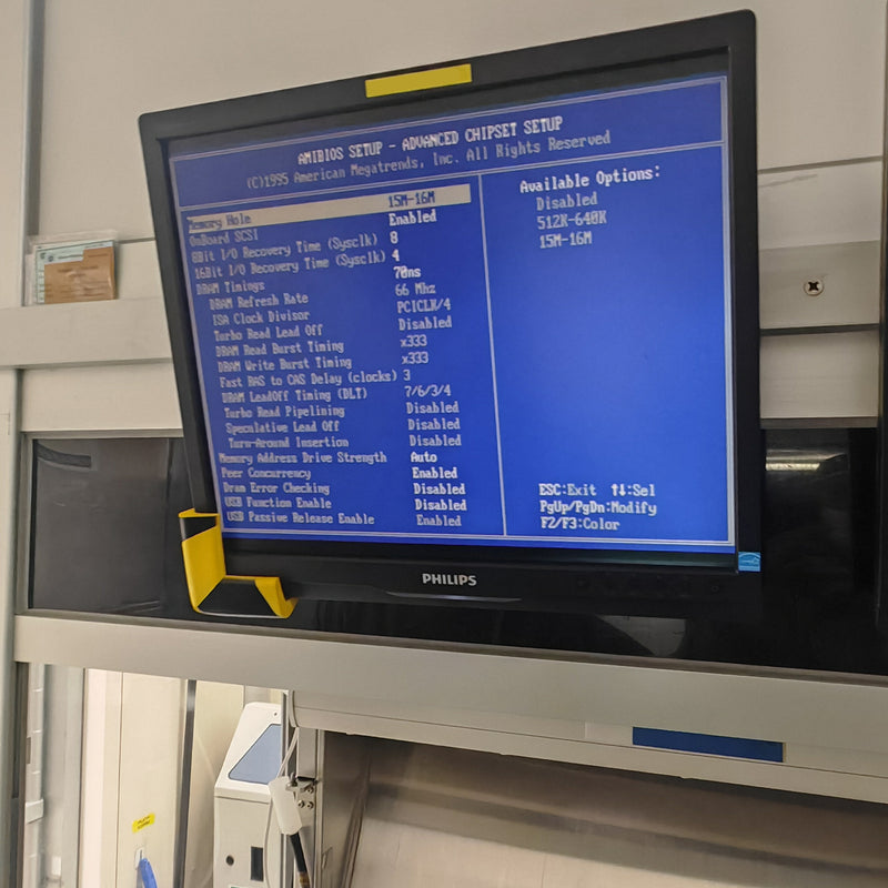 KLA Surfscan 6220 Particle Defect System