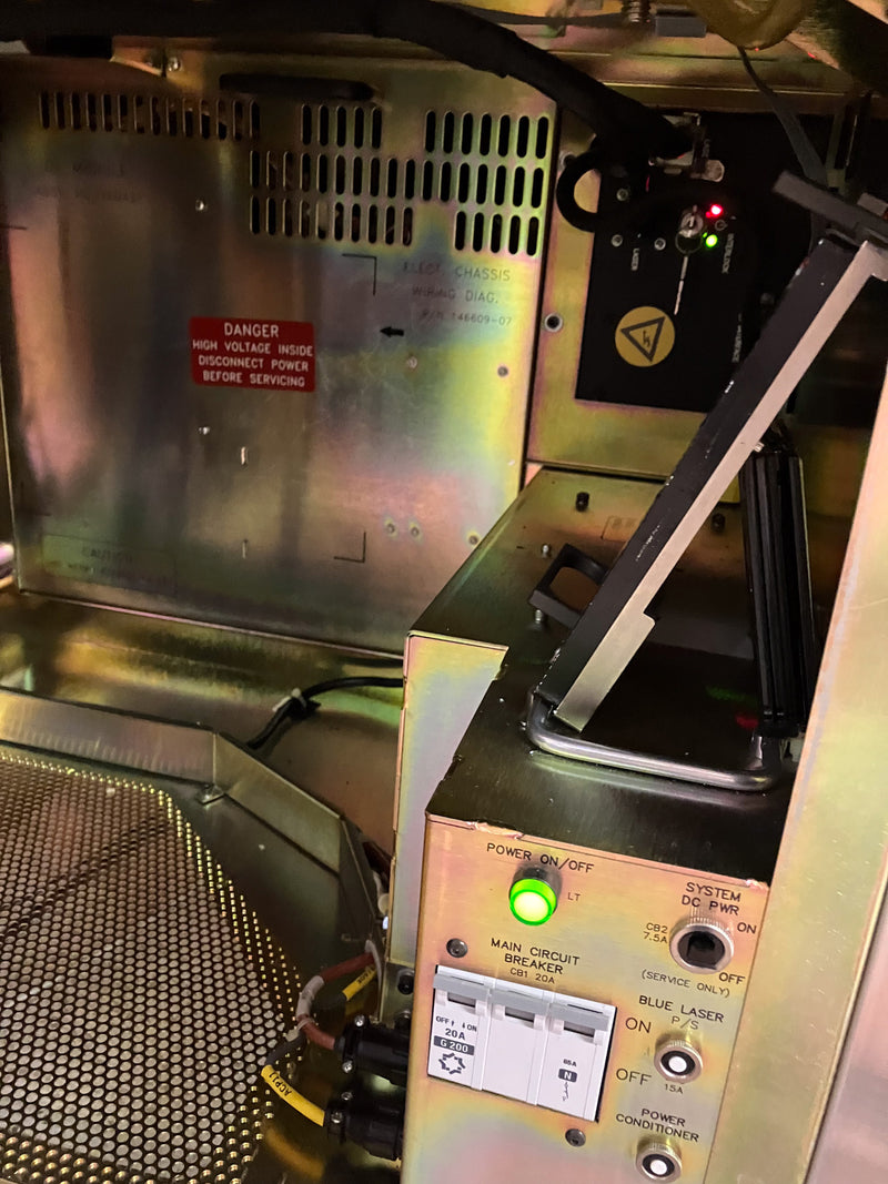 KLA Surfscan 6220 Particle Defect System