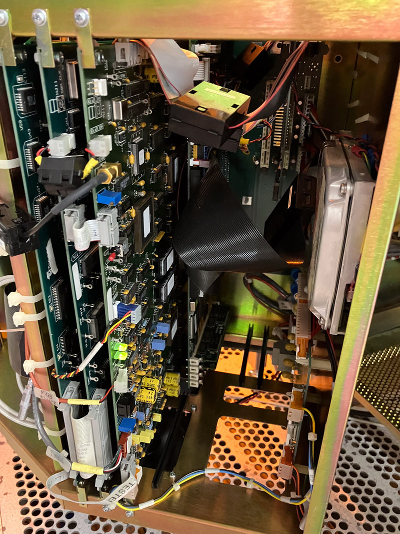 KLA Surfscan 6220 Particle Defect System