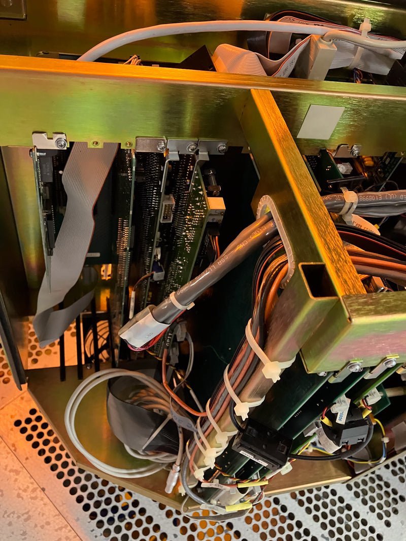 KLA Surfscan 6220 Particle Defect System