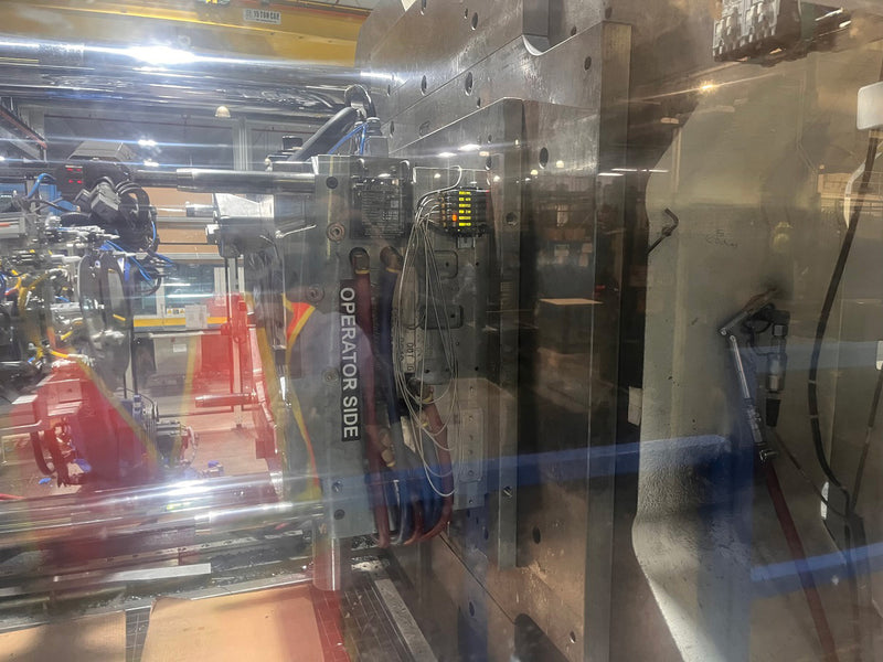 Krauss Maffei 420 3000 CX Injection Molding Machine