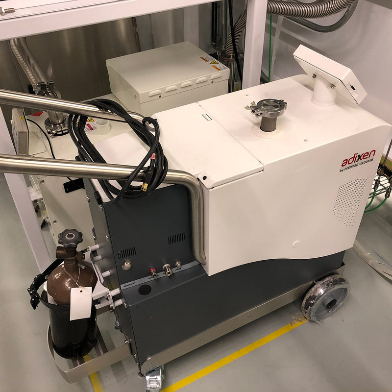 Pfeiffer / Adixen Leak Detector