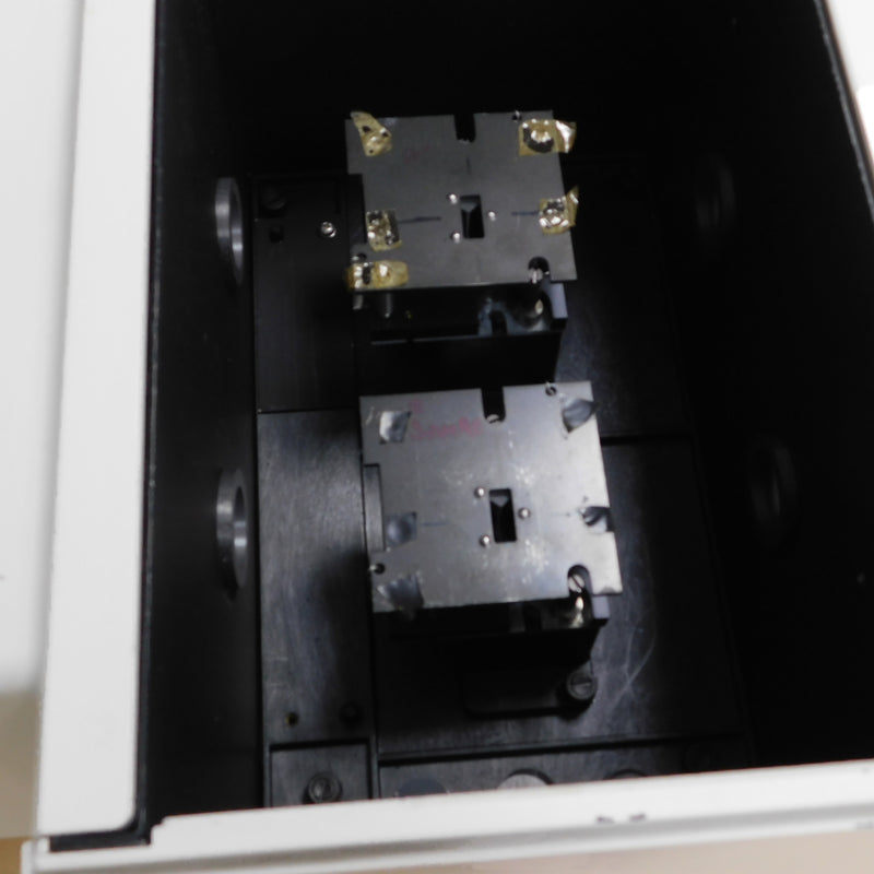 Perkin Elmer Lambda 900 UV-VIS-NIR Spectrometer (Ultraviolet-Visible-Near-Infrared)