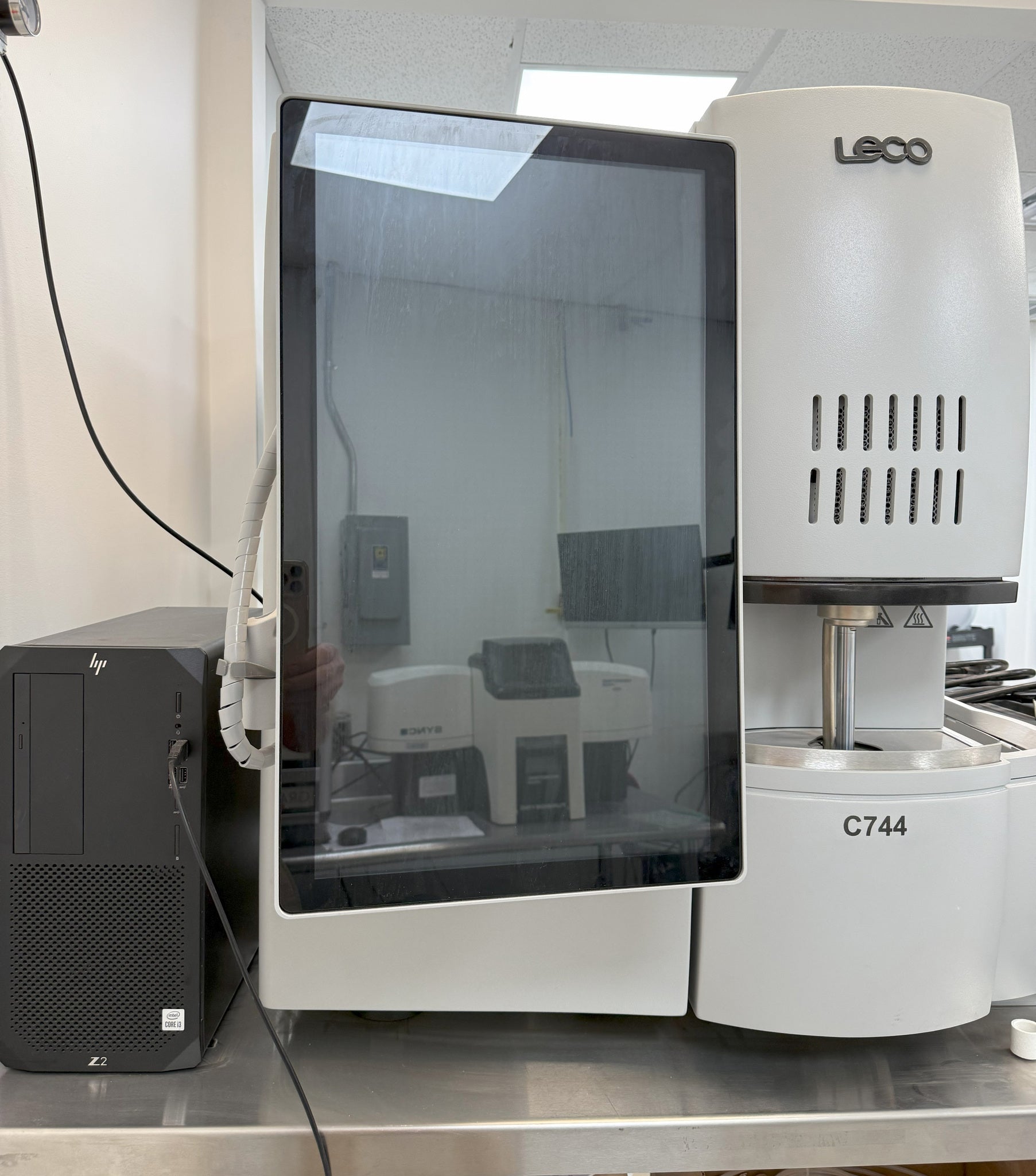 Leco C 744 Carbon Analyzer – Bridge Tronic Global